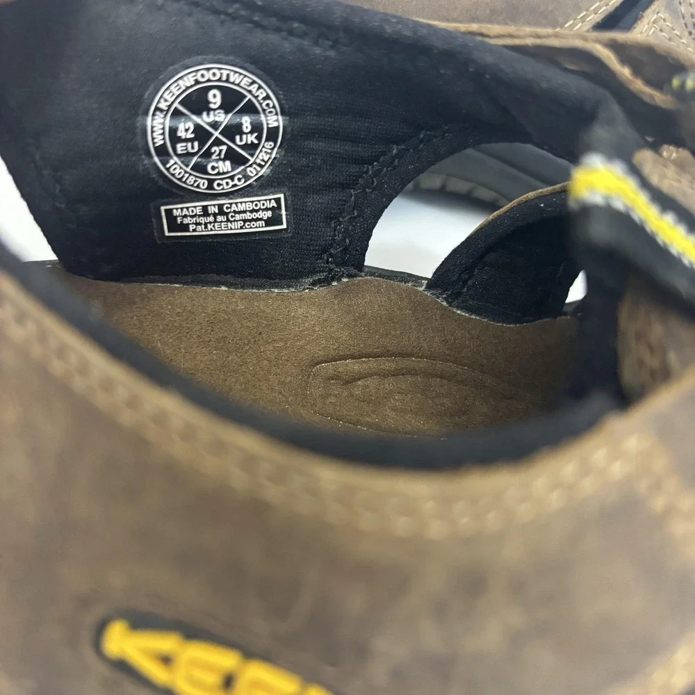 KEEN Newport Waterproof Leather Hiking Sandals Mens 9 Brown Closed Trail Shoes